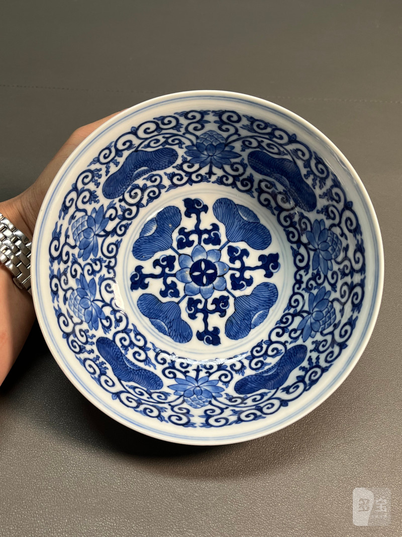 清光绪  内青花外粉彩瑞果纹碗 - 图8